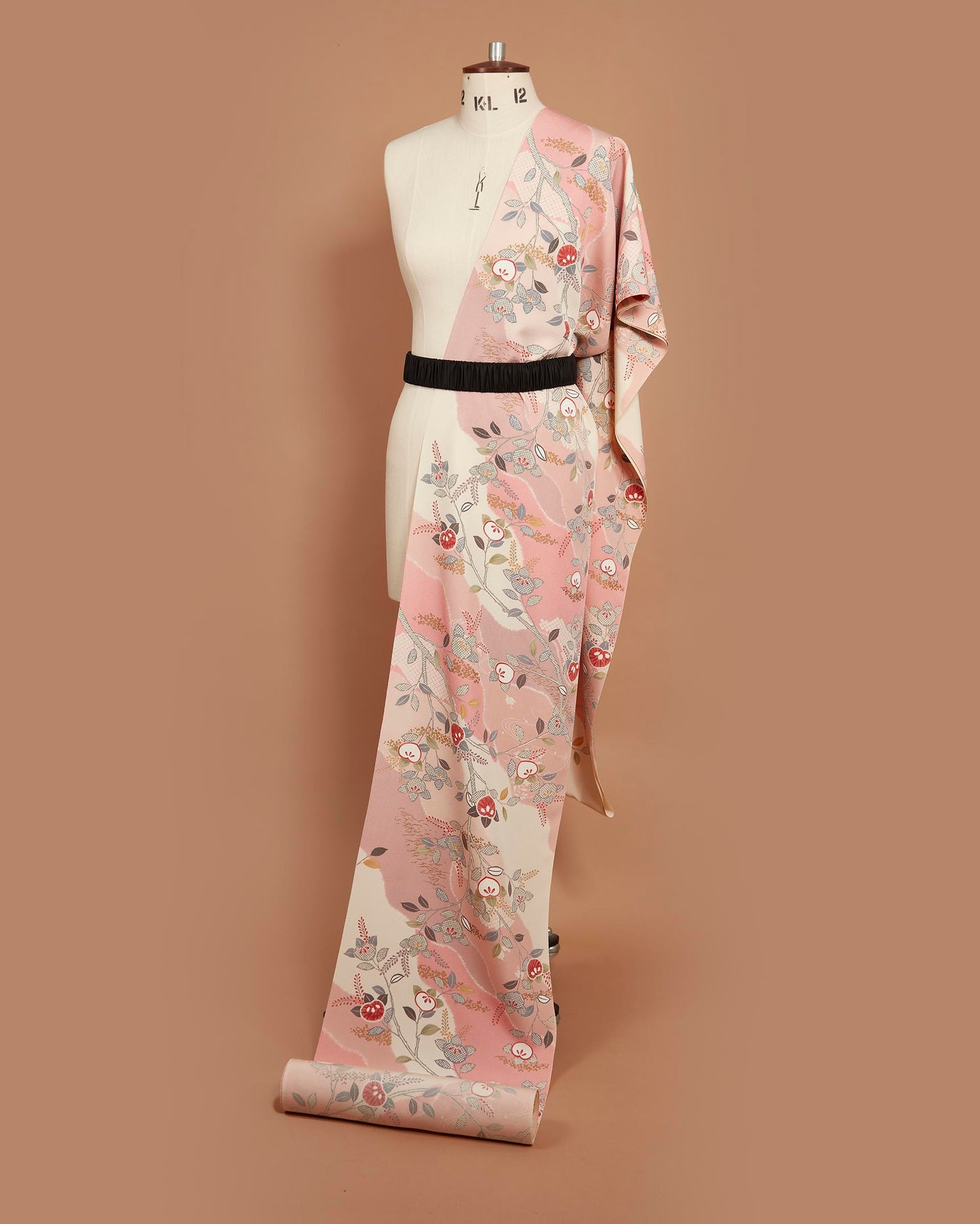 Tachibana Flowers in Light Pink & Cream