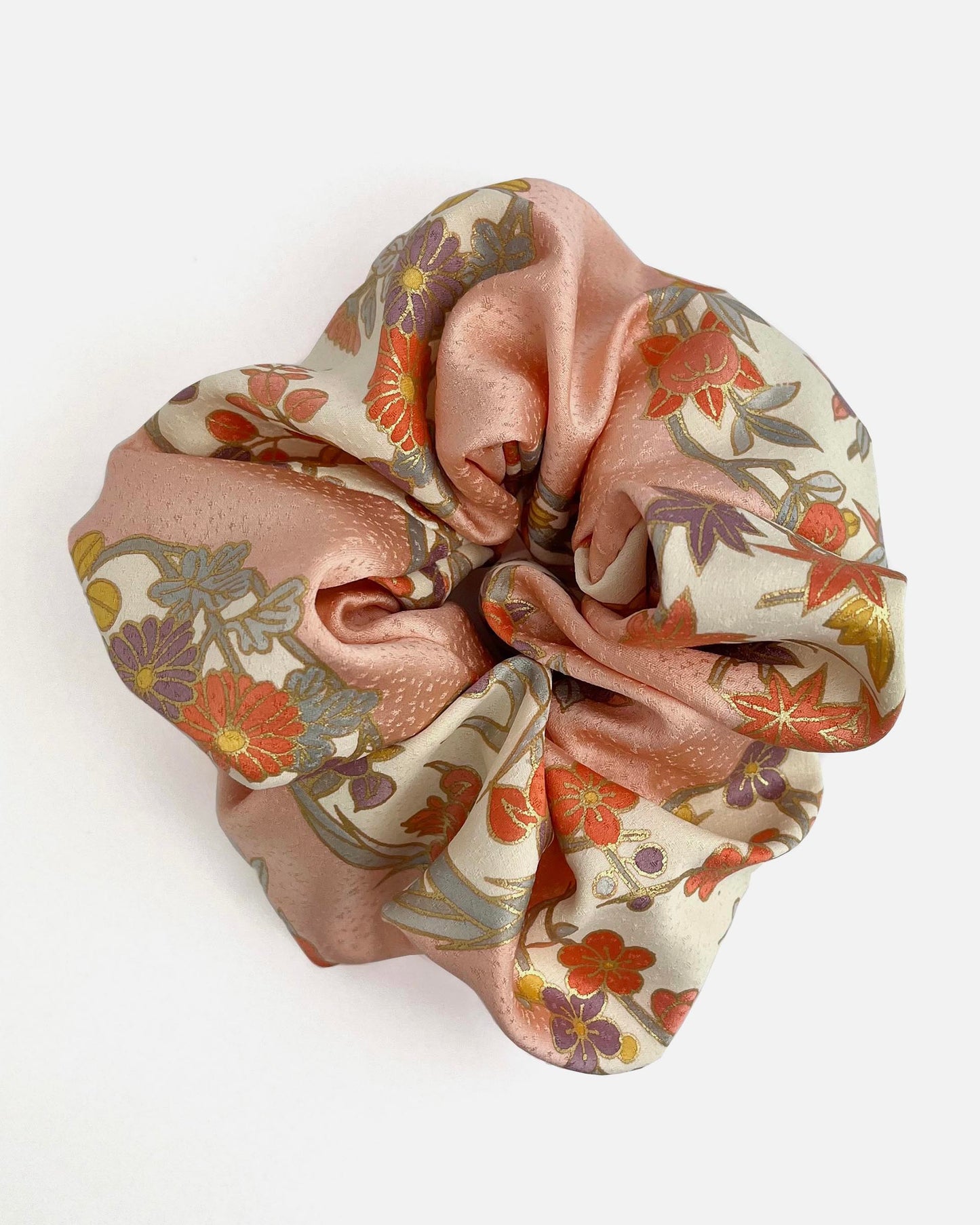 Bella Scrunchie - Flower Circles in Blush Pink